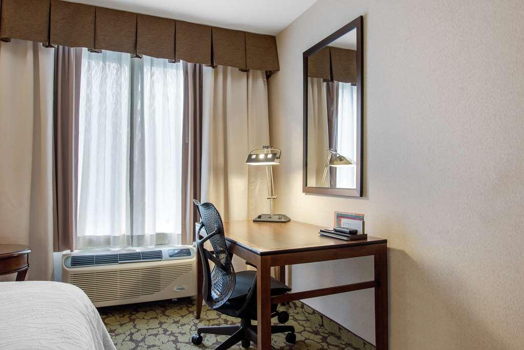 Hilton Garden Inn Portland Airport Δωμάτιο φωτογραφία